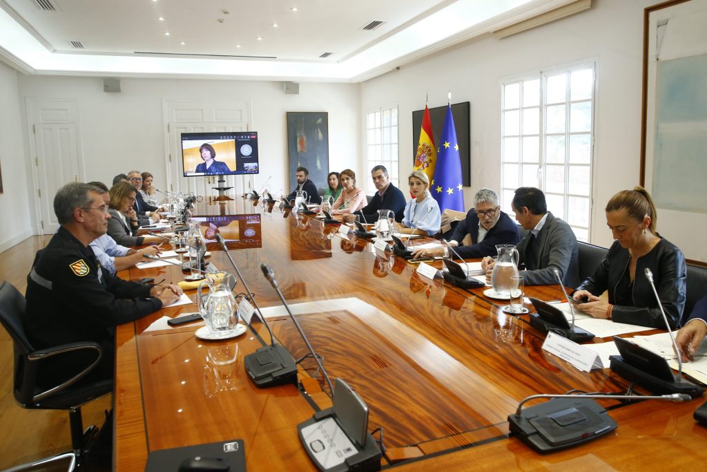 Torres llama a la unidad y a evitar divisiones políticas en la crisis